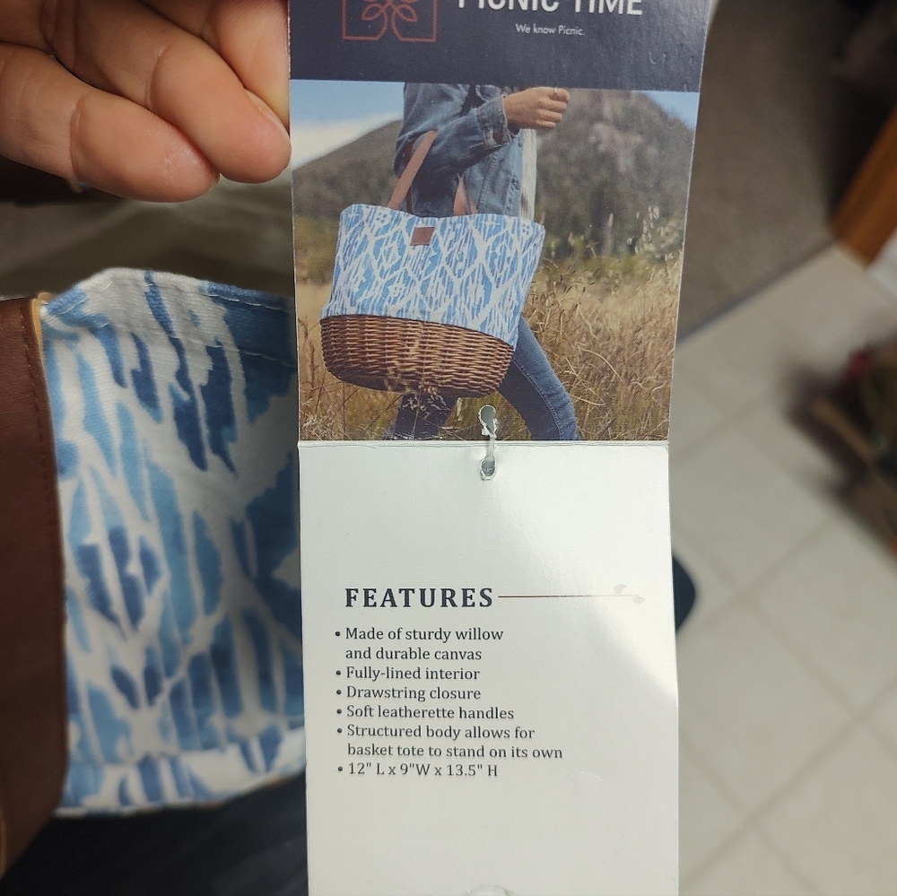 SOLD Picnic Time Basket Tote Blue Beach Canvas Willow Bag! - Picture 12 of 16